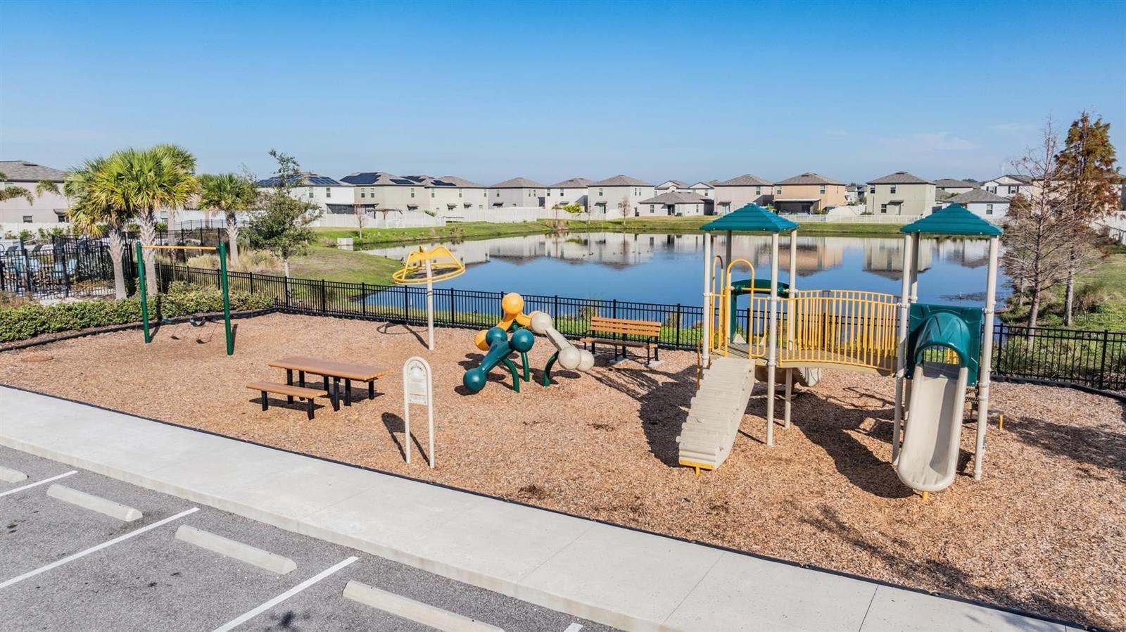 Listing photo id 39 for 5530 Appleton Shore Drive