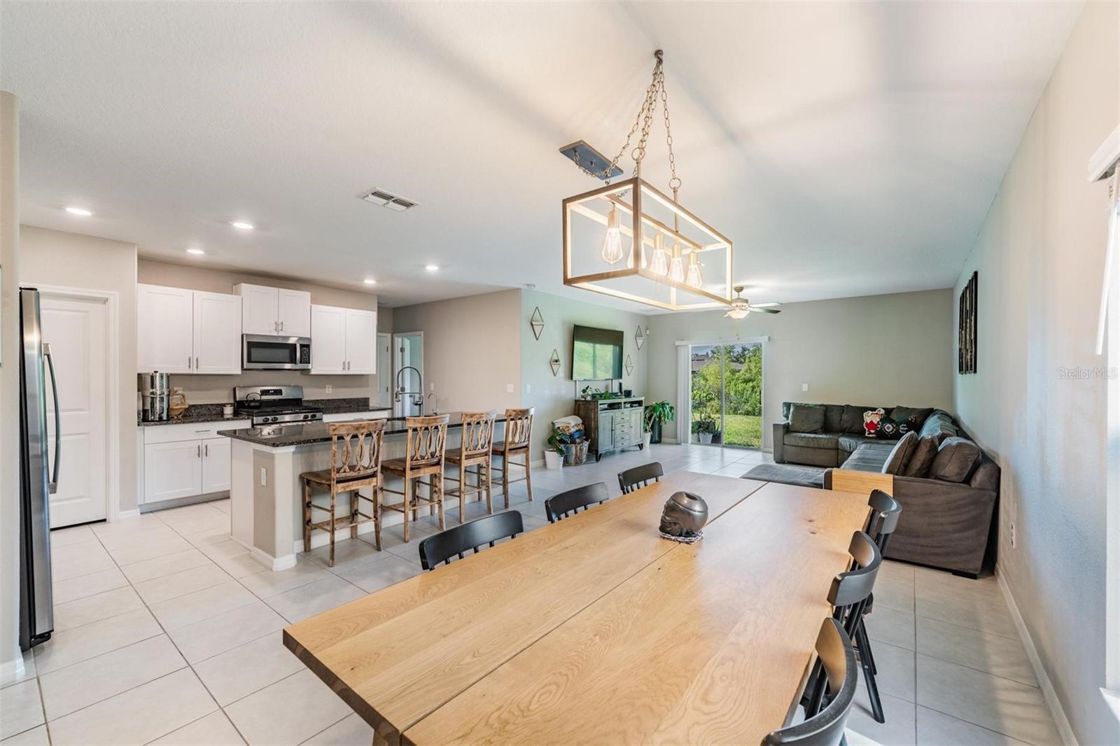 Listing photo id 4 for 5530 Appleton Shore Drive