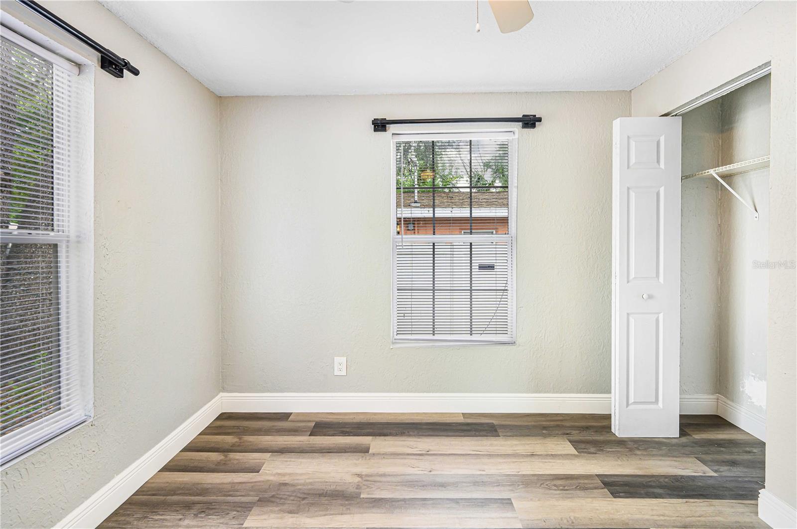 Image 14 of 21 For 3703 North Bay Street