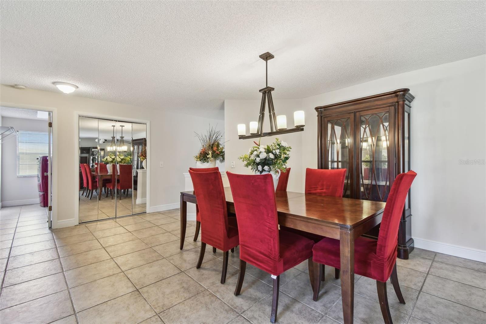Image 11 of 71 For 854 Village Way
