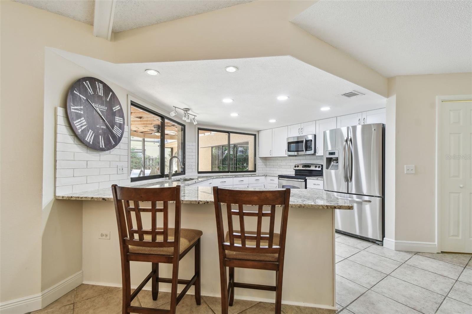 Image 18 of 71 For 854 Village Way