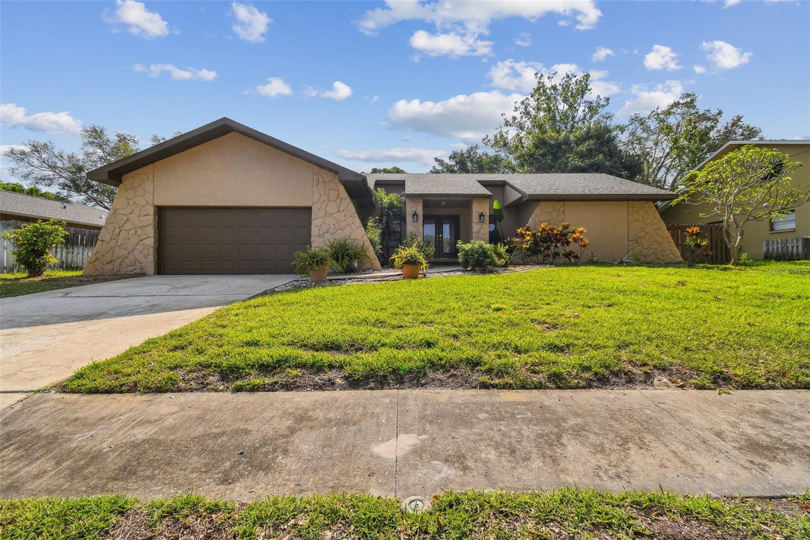 Image 2 of 71 For 854 Village Way