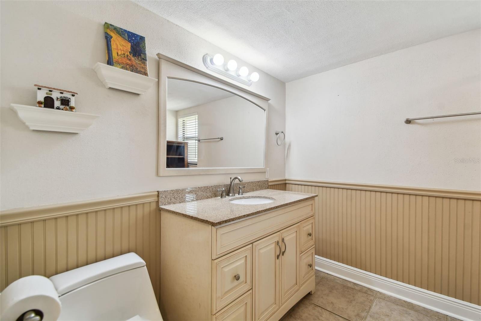 Image 32 of 71 For 854 Village Way