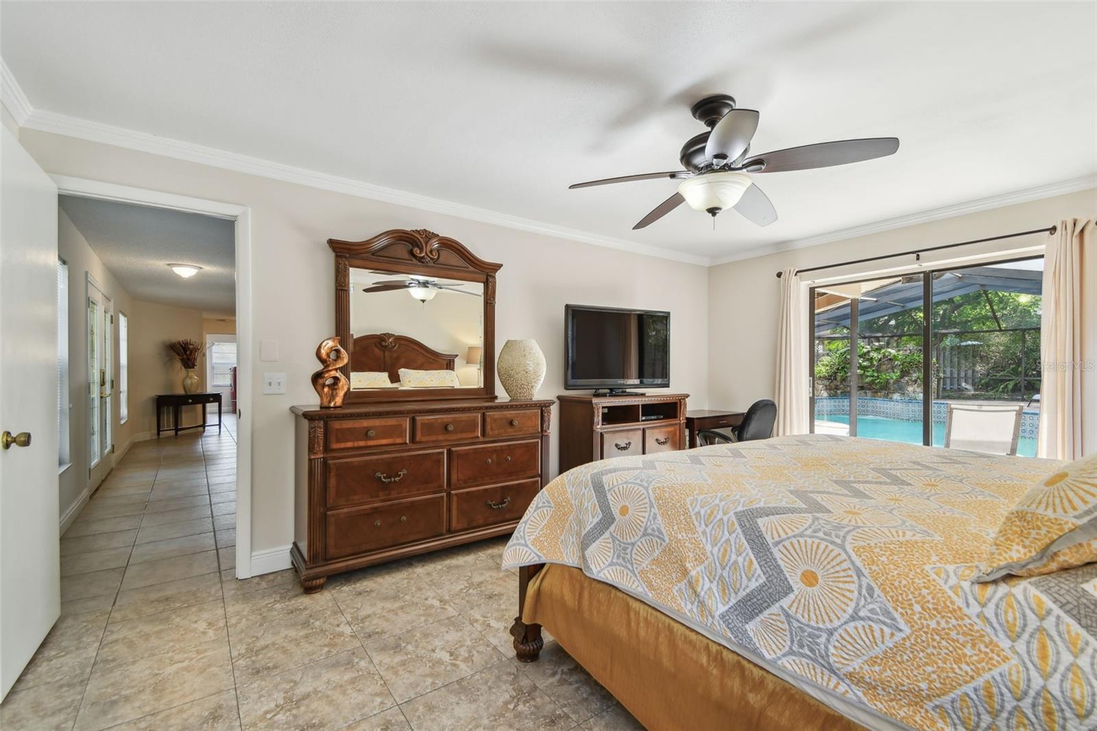 Image 38 of 71 For 854 Village Way