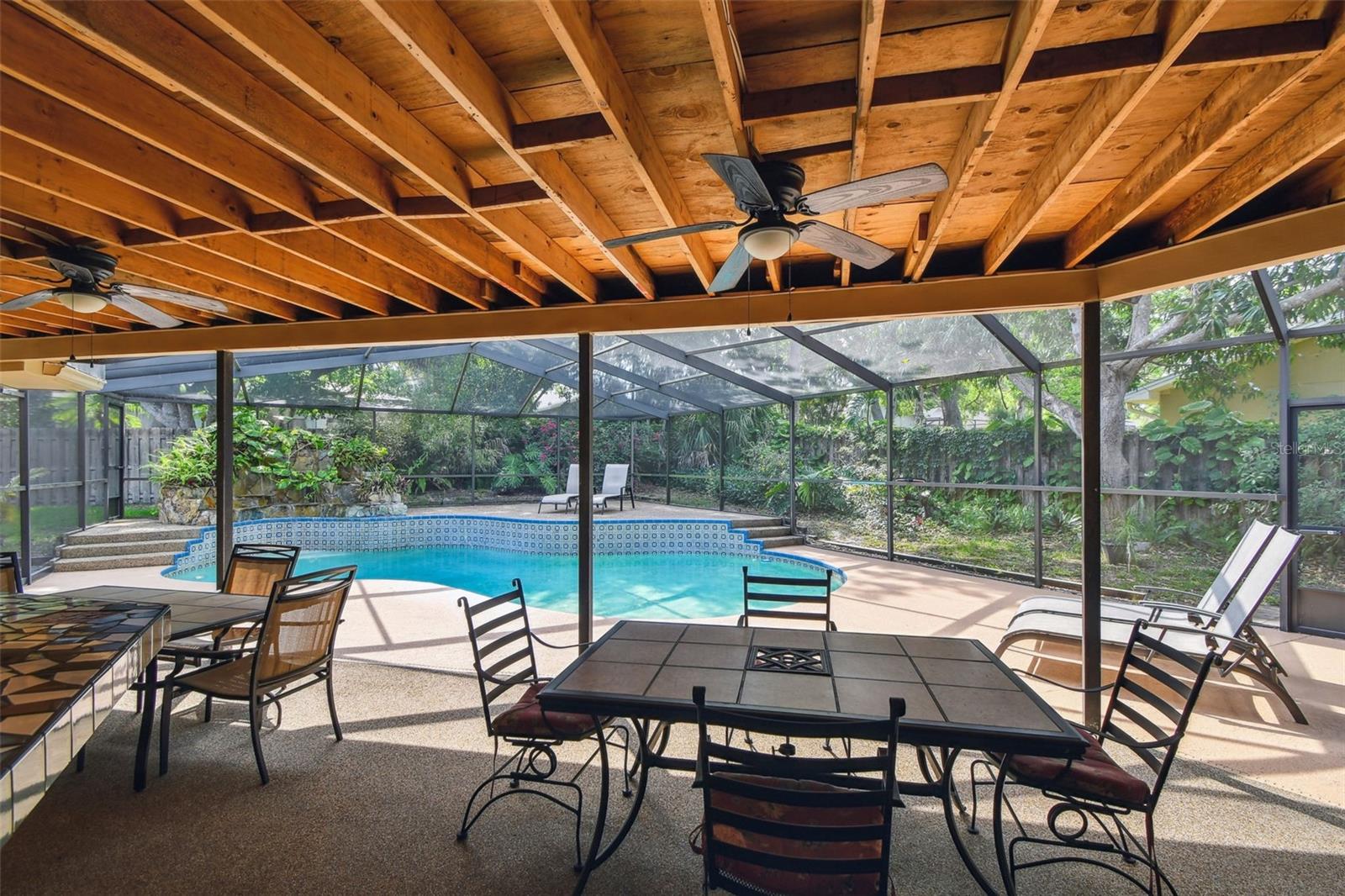 Image 43 of 71 For 854 Village Way