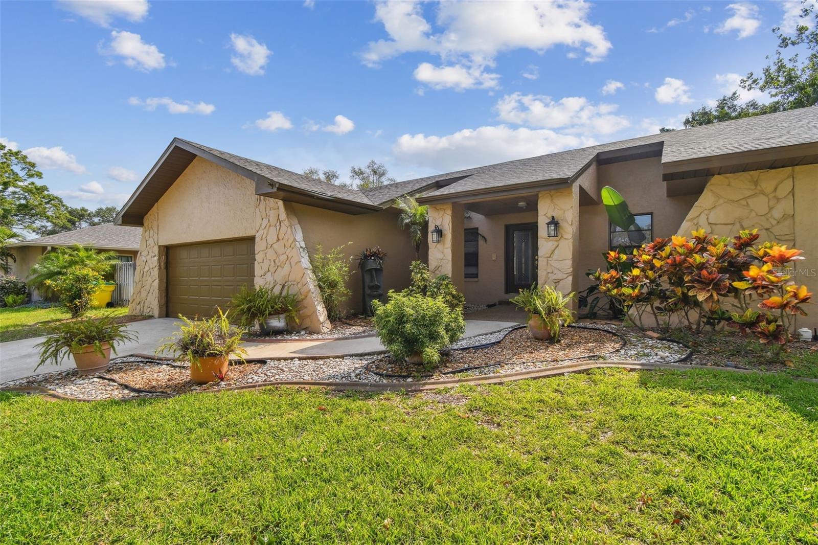 Image 5 of 71 For 854 Village Way