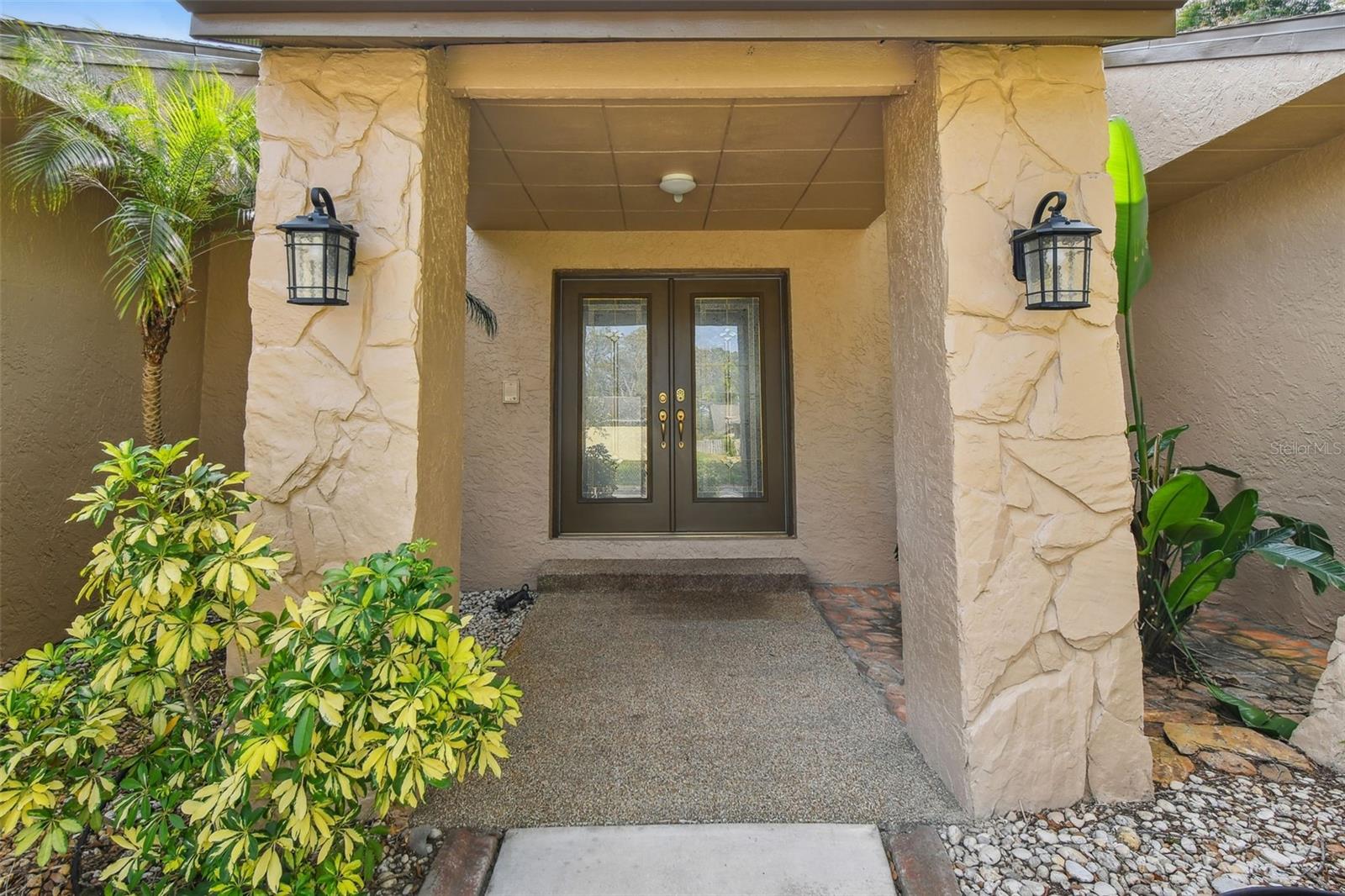 Image 6 of 71 For 854 Village Way