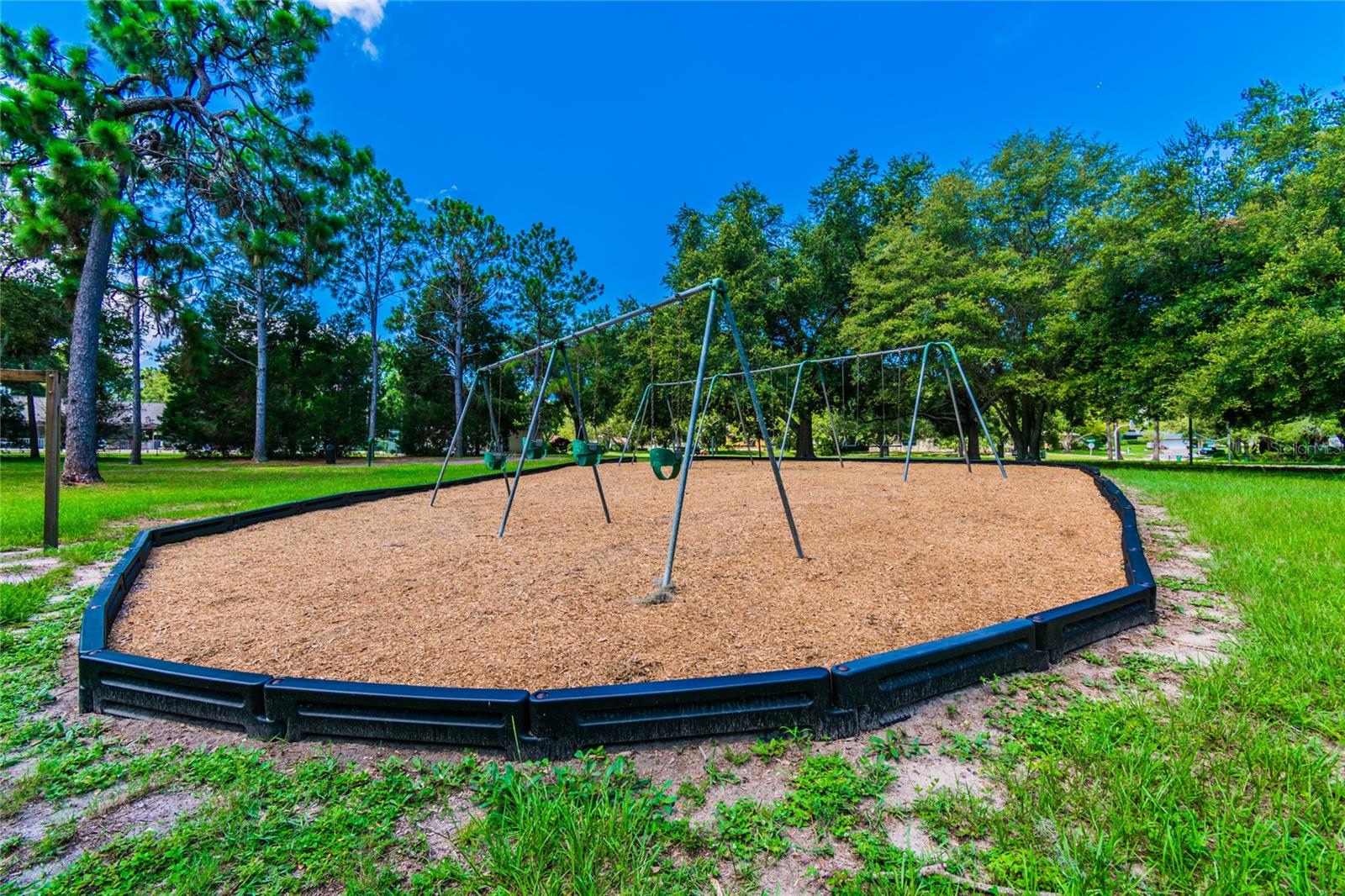 Image 70 of 71 For 854 Village Way
