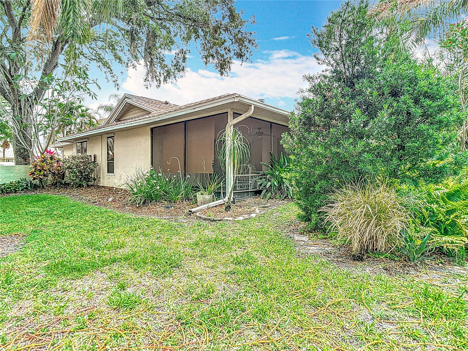 Image 48 of 60 For 120 Colony South Drive