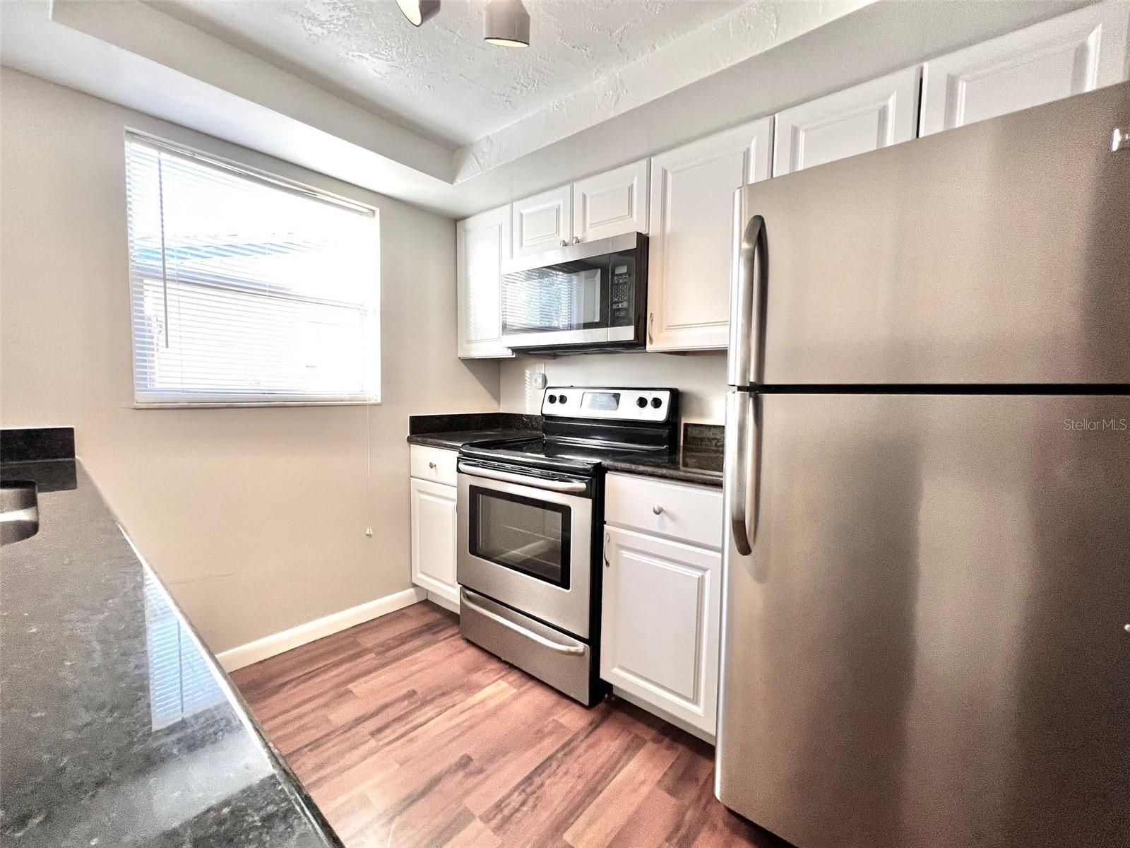 Image 18 of 42 For 8931 Ledgestone Lane