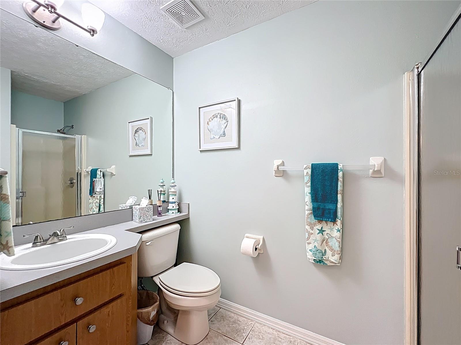 Image 17 of 49 For 11122 Cove Harbor Drive 112