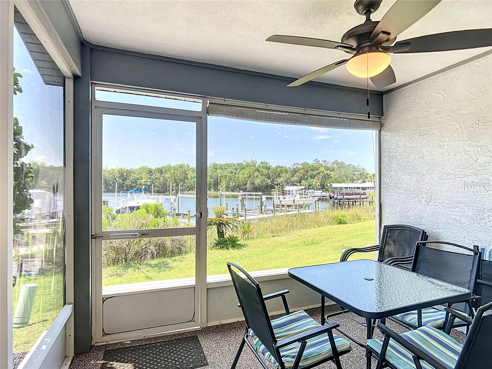 Image 24 of 49 For 11122 Cove Harbor Drive 112