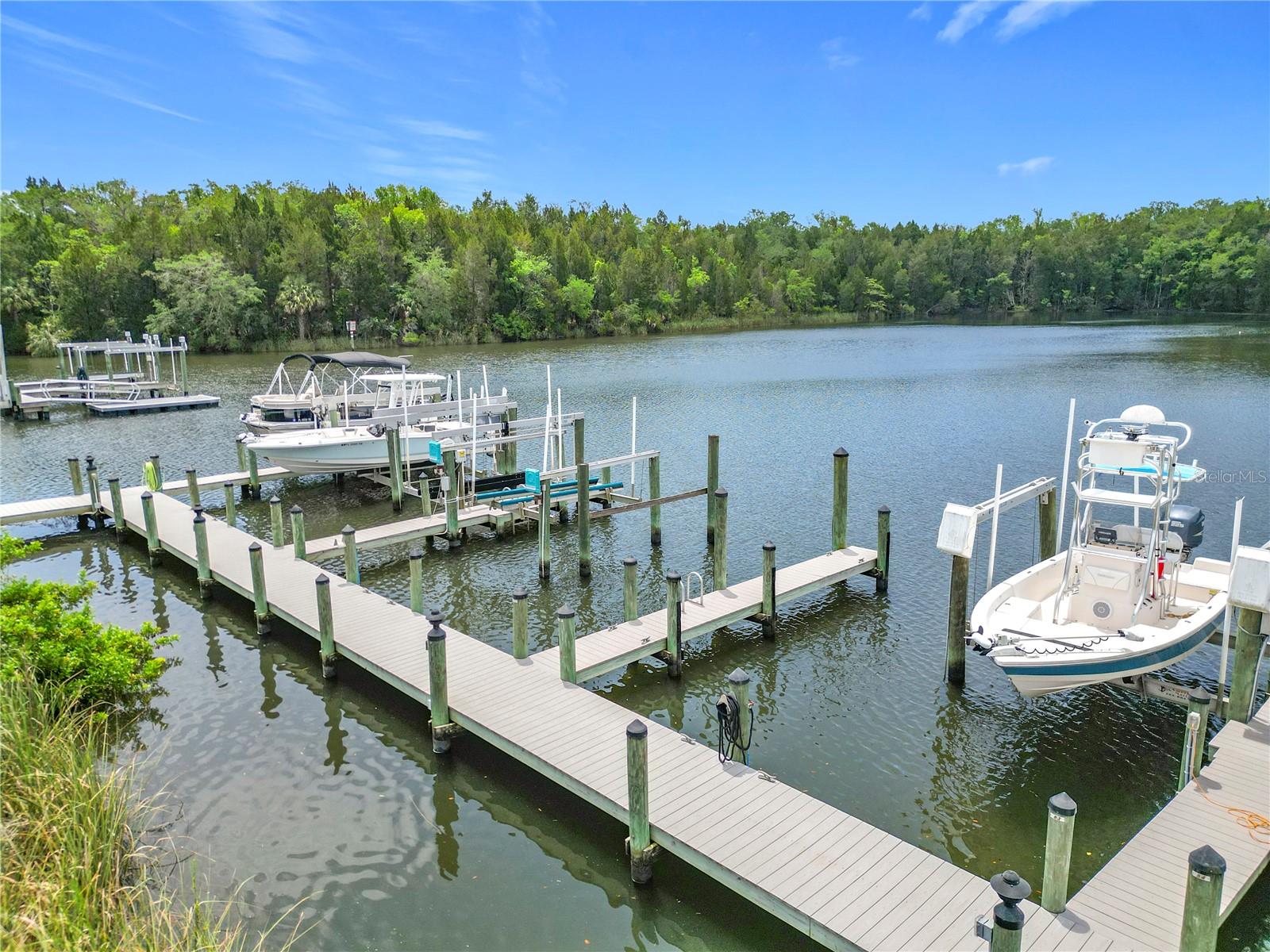 Image 36 of 49 For 11122 Cove Harbor Drive 112