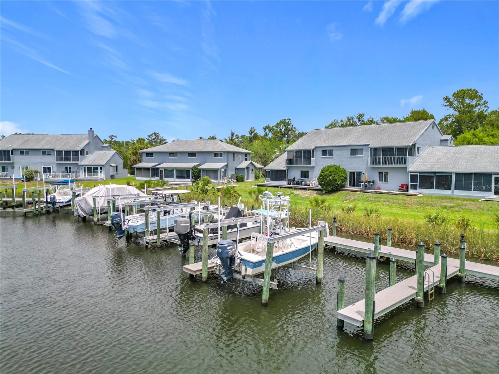 Image 37 of 49 For 11122 Cove Harbor Drive 112