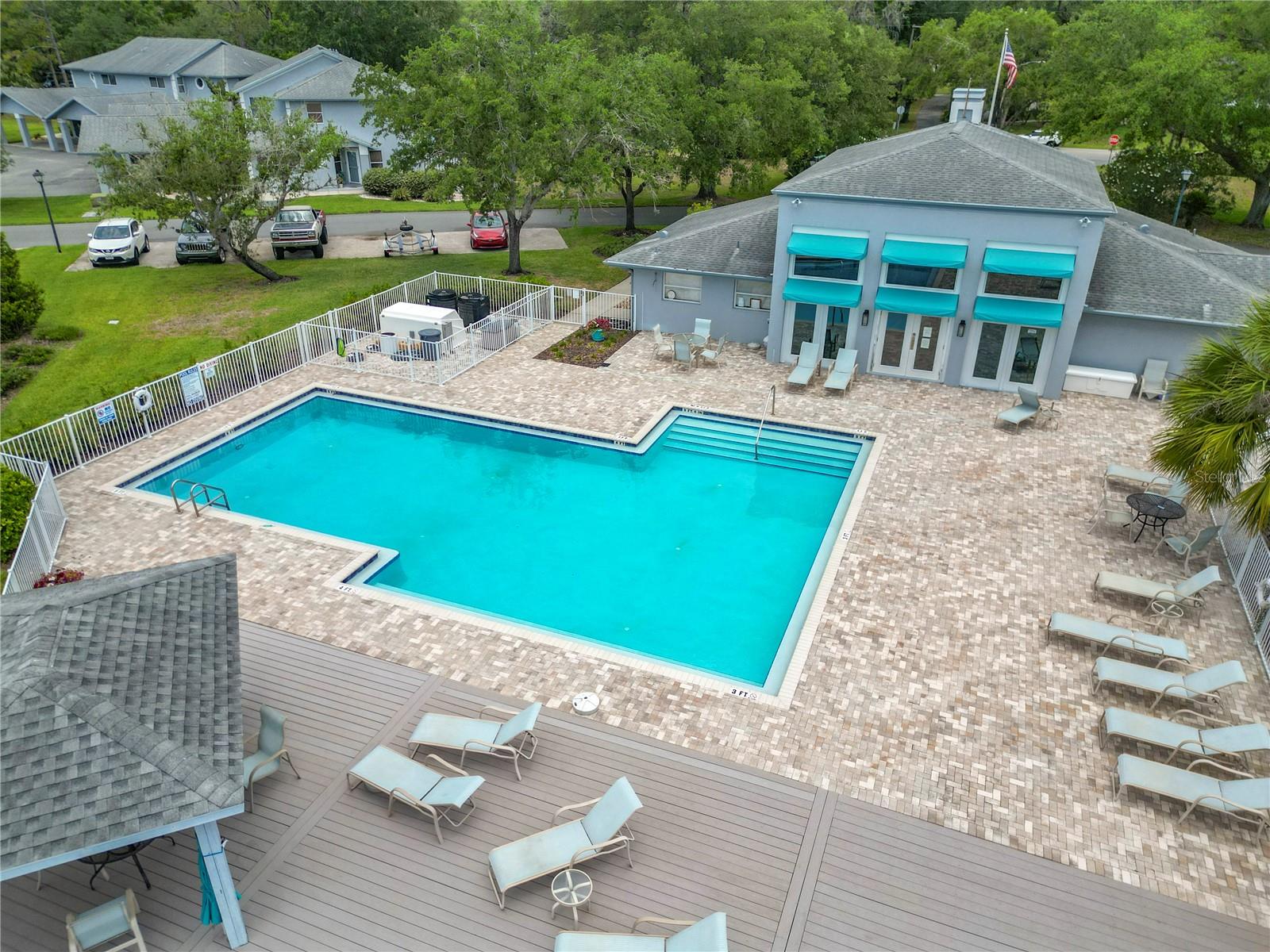 Image 42 of 49 For 11122 Cove Harbor Drive 112