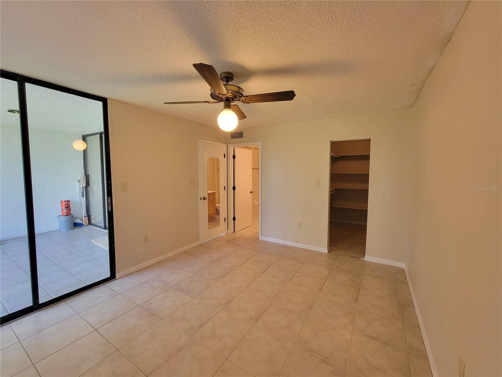 Image 11 of 32 For 2424 W Tampa Bay Blvd  M-201