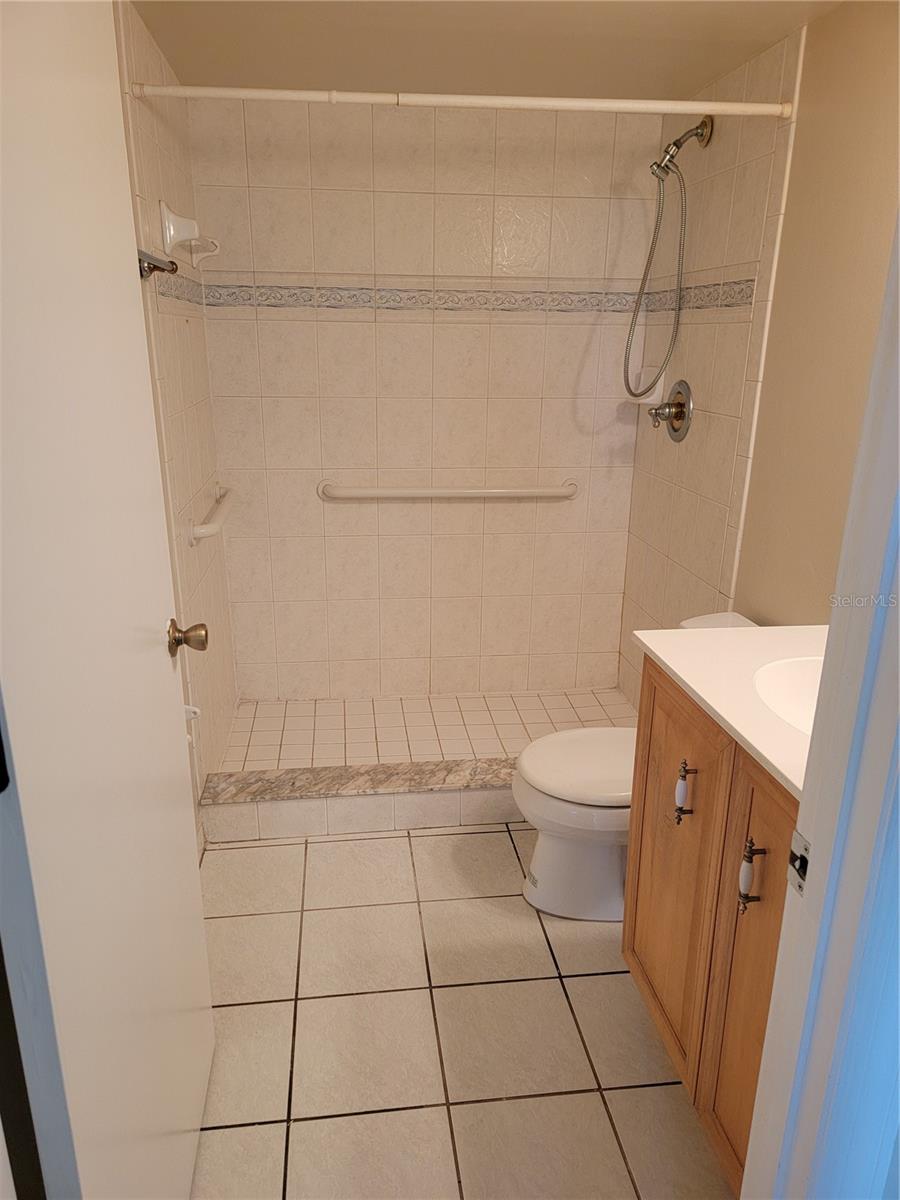 Image 14 of 32 For 2424 W Tampa Bay Blvd  M-201