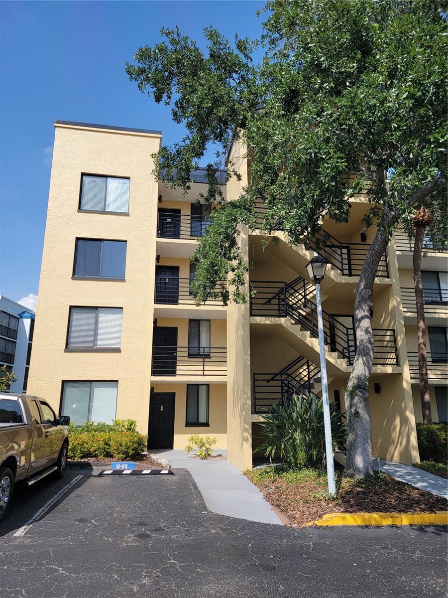 Image 2 of 32 For 2424 W Tampa Bay Blvd  M-201