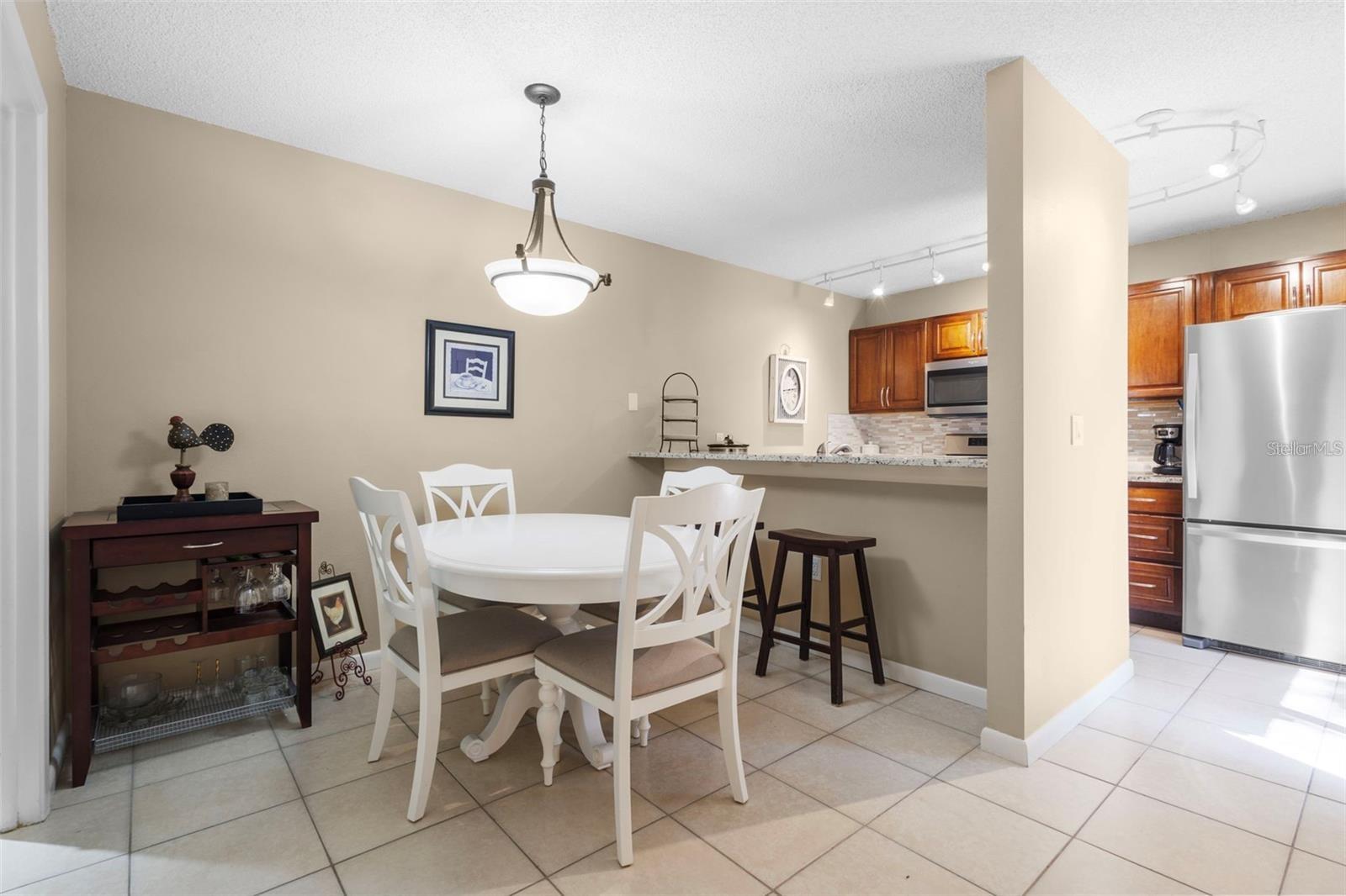 Image 11 of 33 For 2713 4th Court