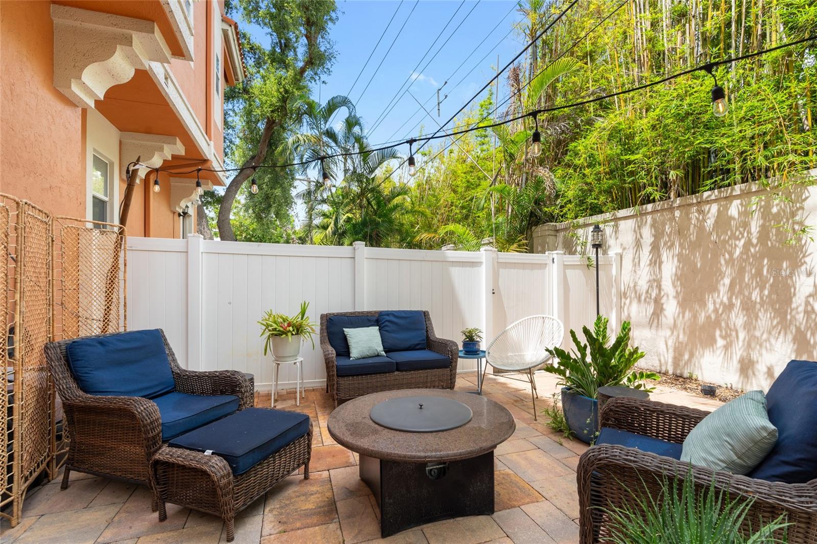 Image 22 of 52 For 904 Villa Venicia Way