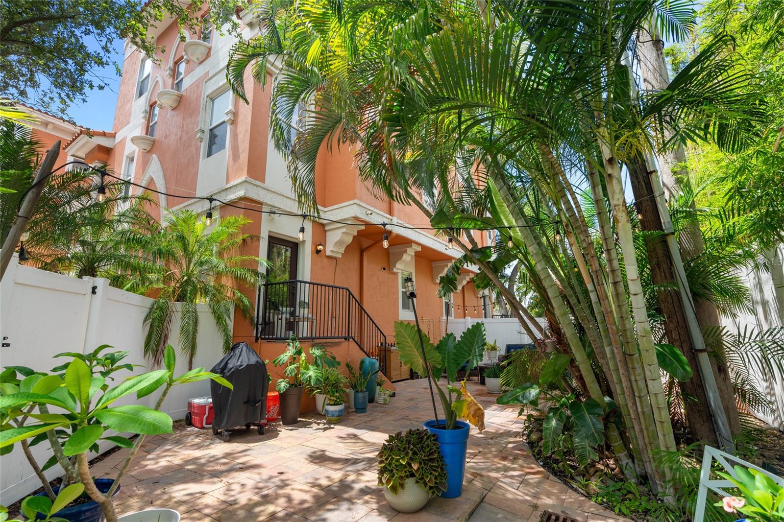 Image 24 of 52 For 904 Villa Venicia Way