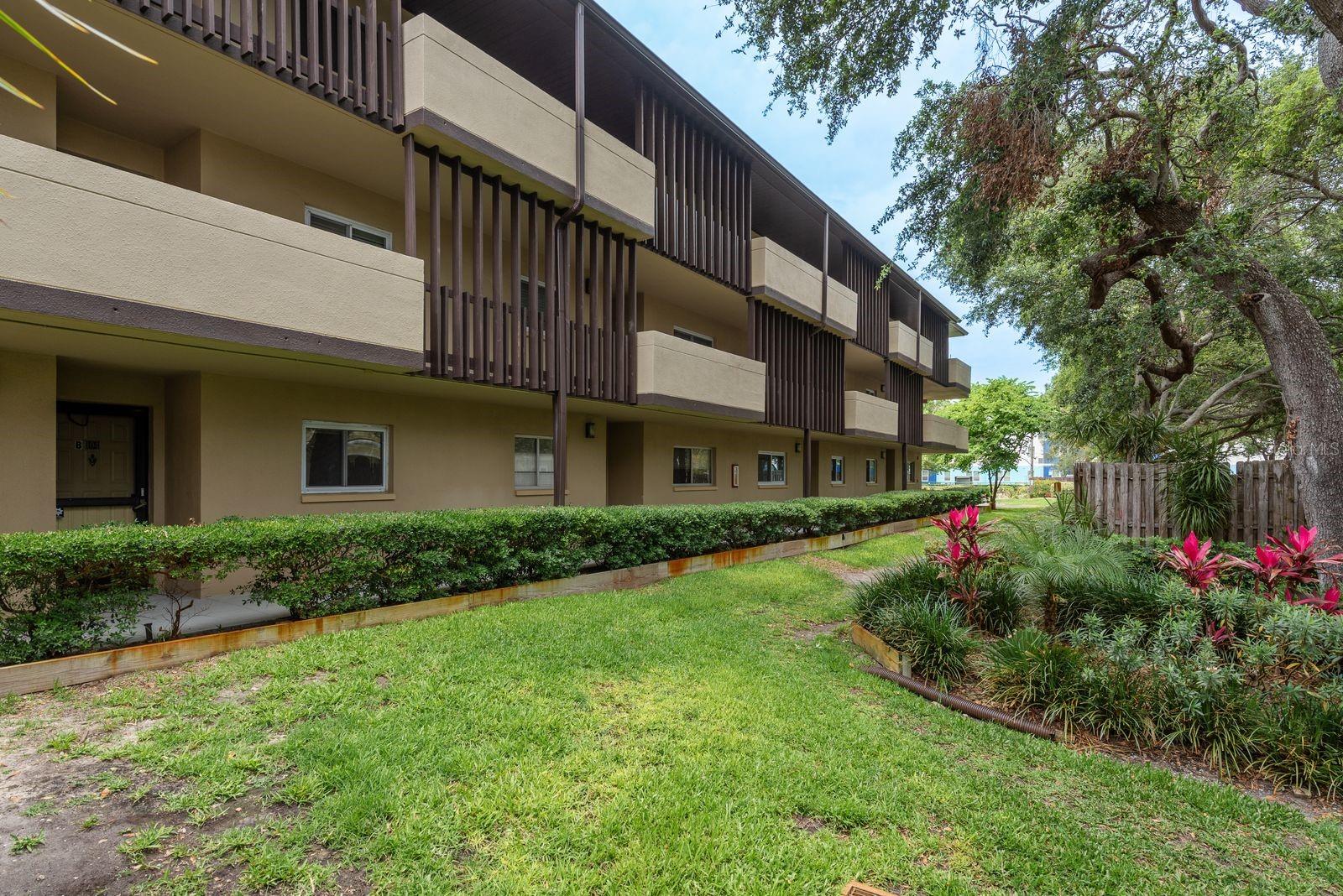 Details for 1241 Martin Luther King Jr Avenue 302, CLEARWATER, FL 33756