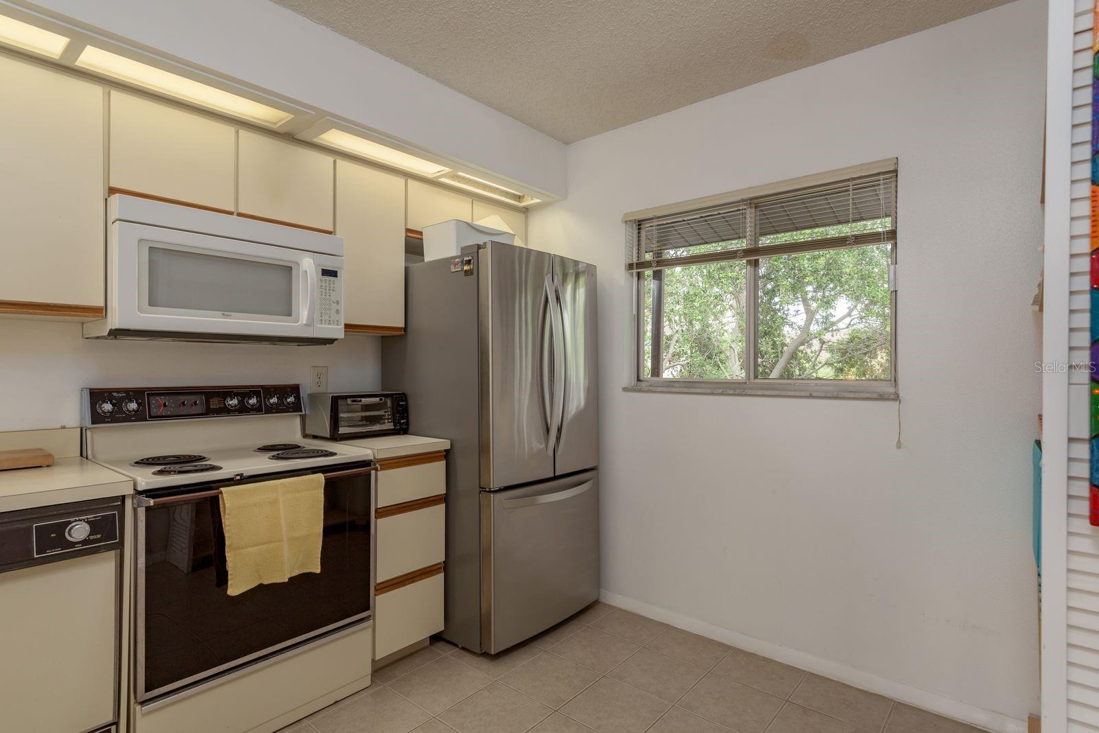 Image 11 of 26 For 1241 Martin Luther King Jr Avenue 302