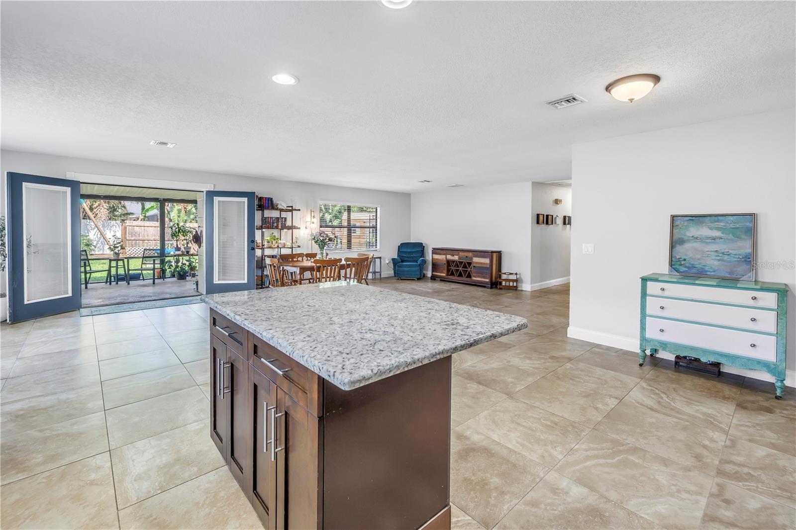 Image 12 of 37 For 4821 Gachet Boulevard