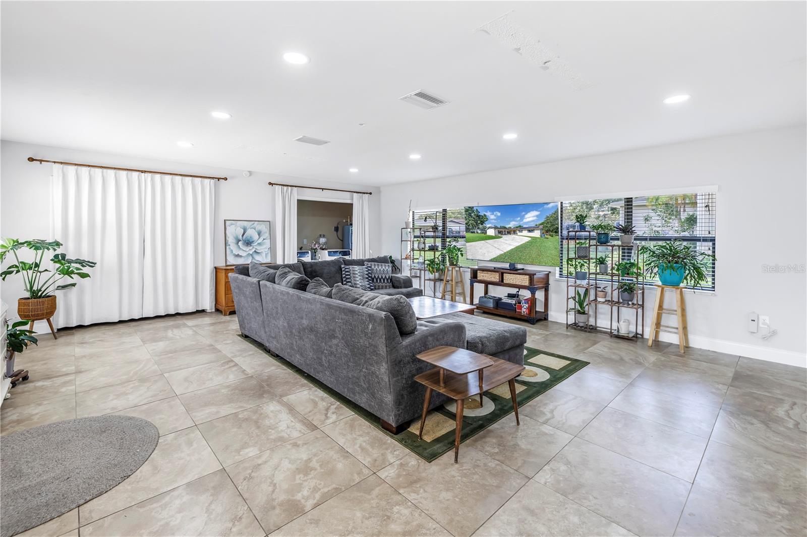Image 16 of 37 For 4821 Gachet Boulevard