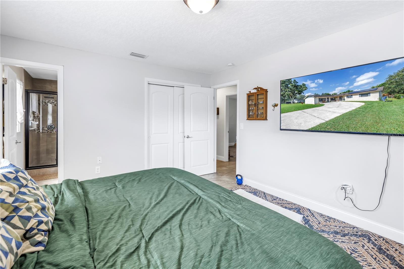 Image 22 of 37 For 4821 Gachet Boulevard