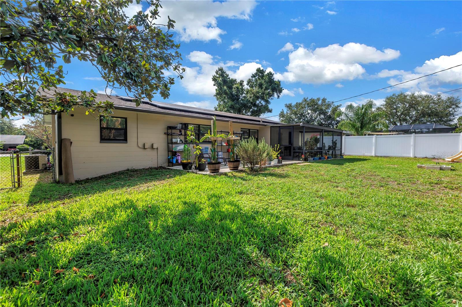 Image 32 of 37 For 4821 Gachet Boulevard