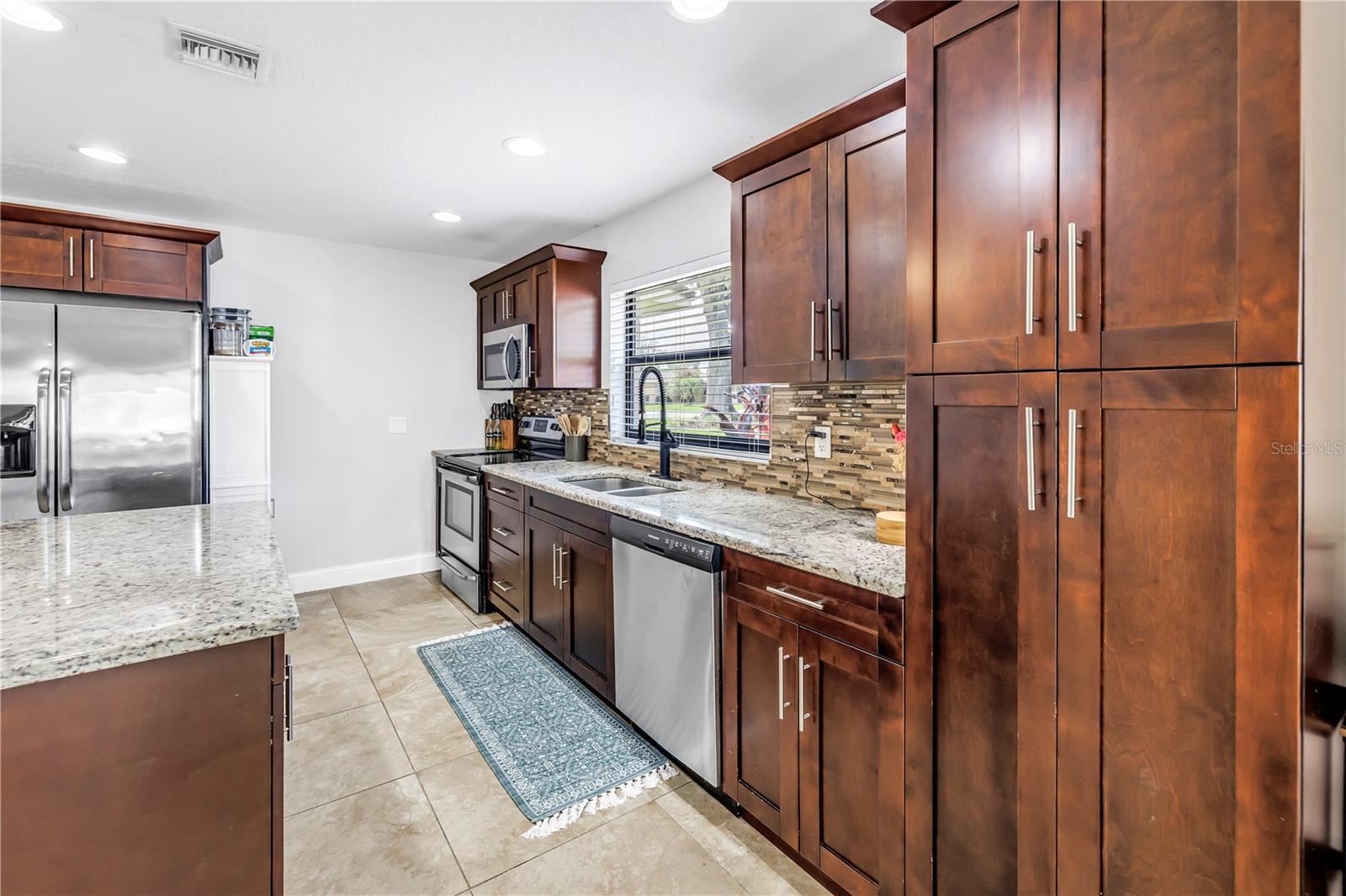 Image 9 of 37 For 4821 Gachet Boulevard