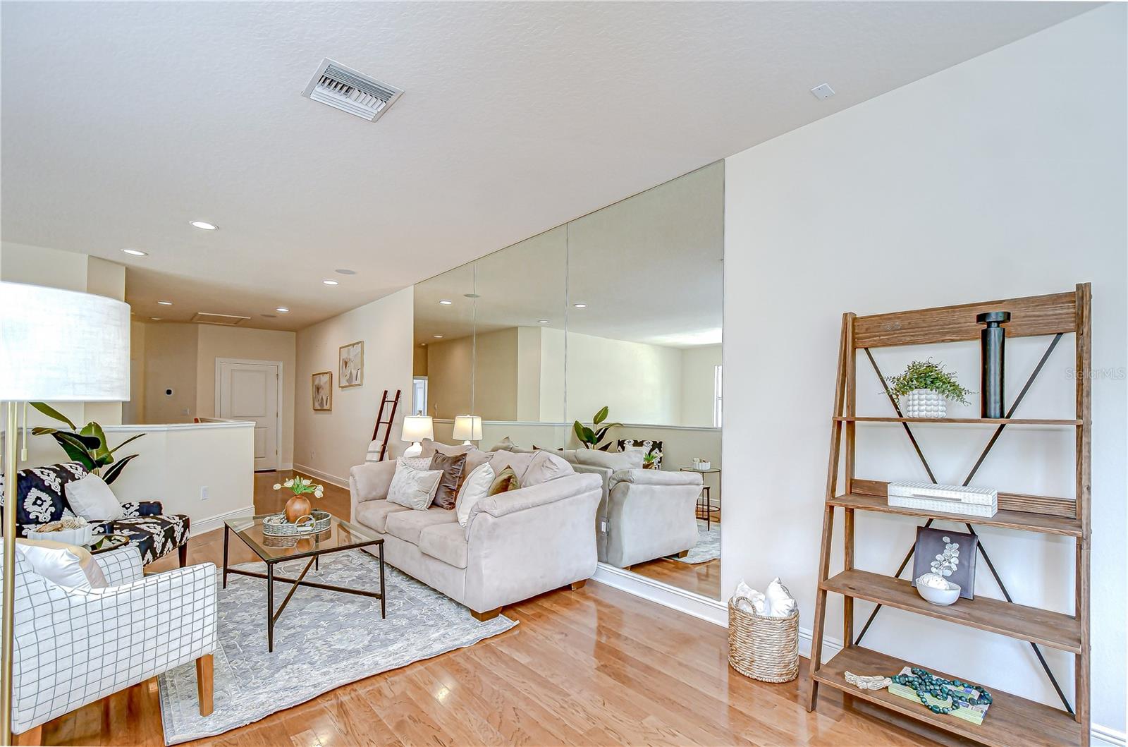 Image 26 of 37 For 4968 Anniston Circle