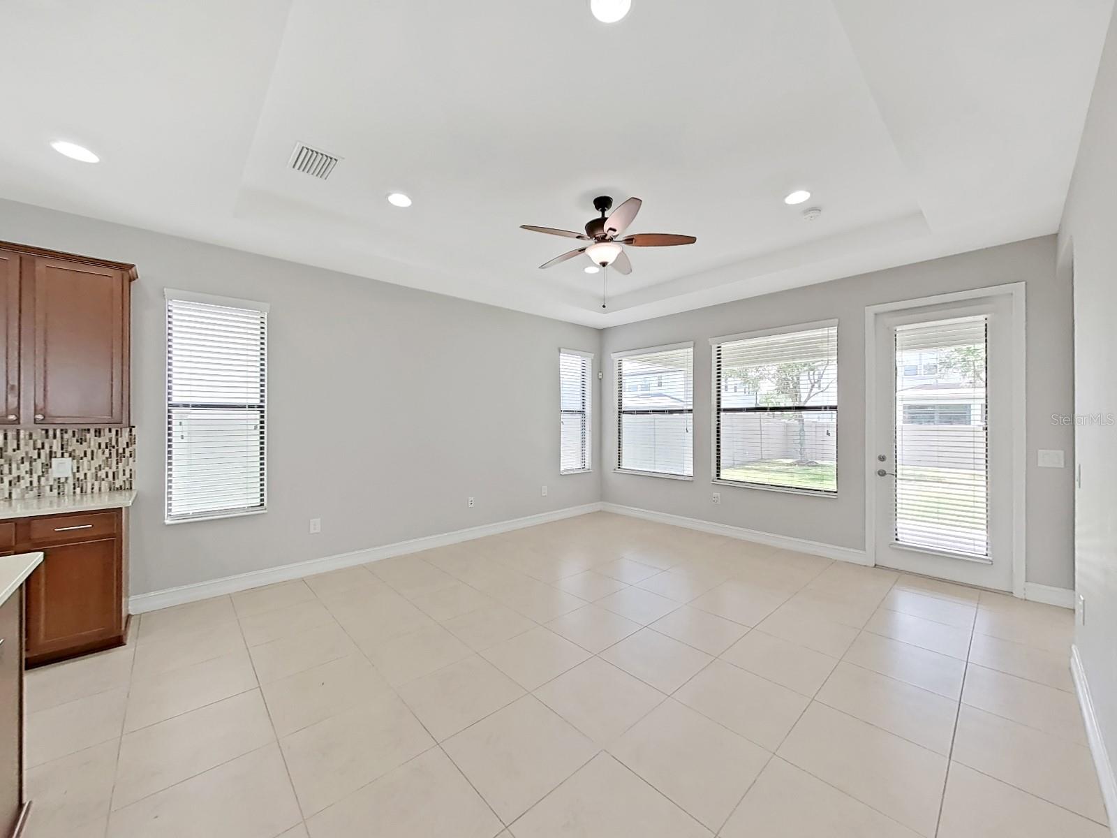 Image 15 of 43 For 4063 Medicci Lane