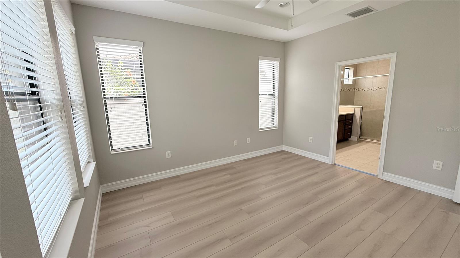 Image 19 of 43 For 4063 Medicci Lane