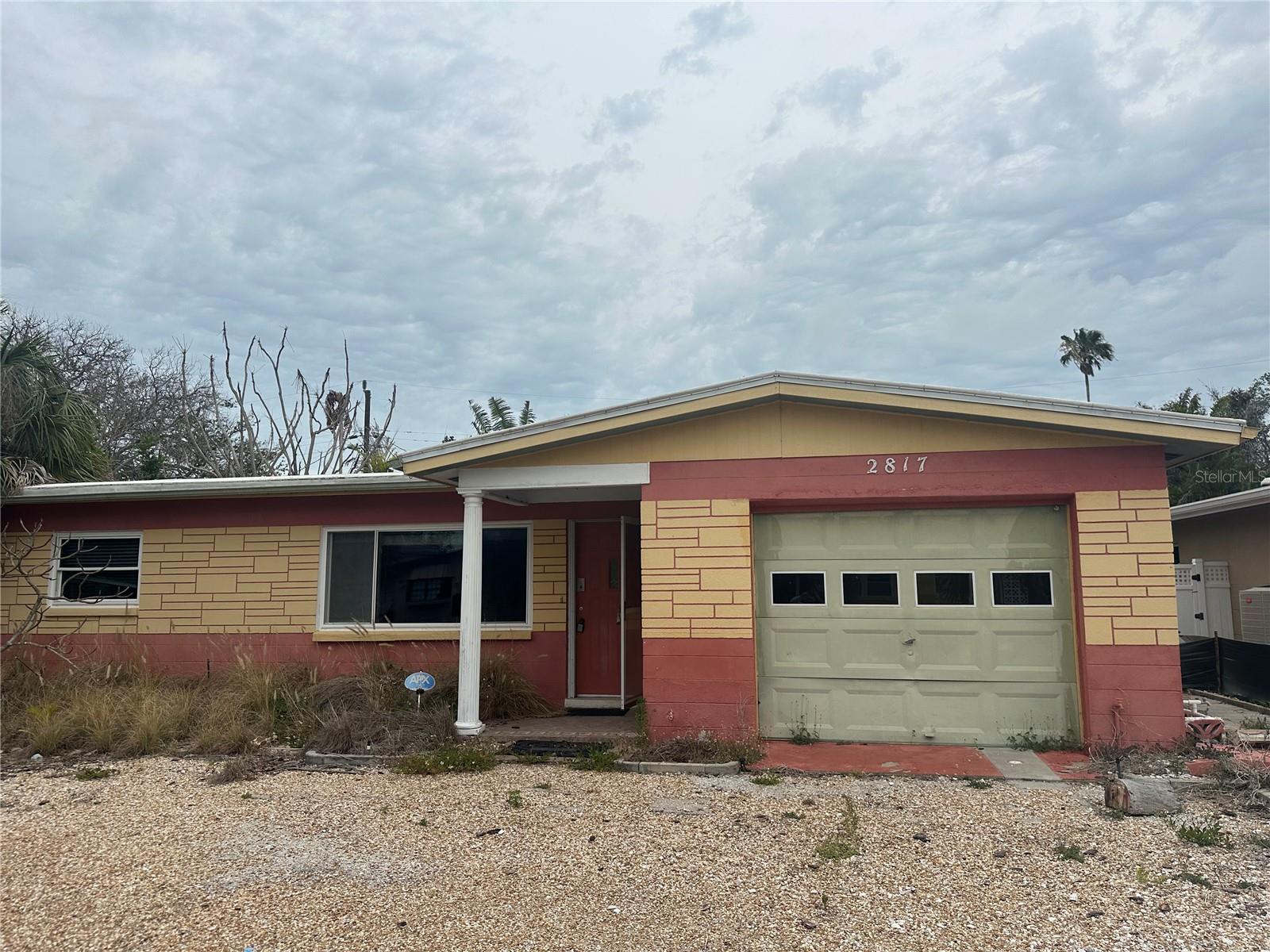 Image 15 of 17 For 2817 Miriam Street S