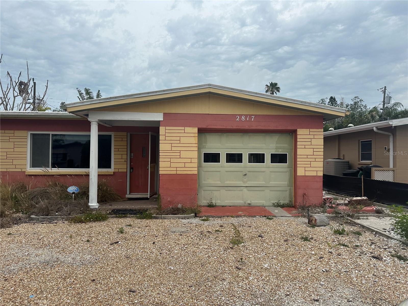 Image 16 of 17 For 2817 Miriam Street S