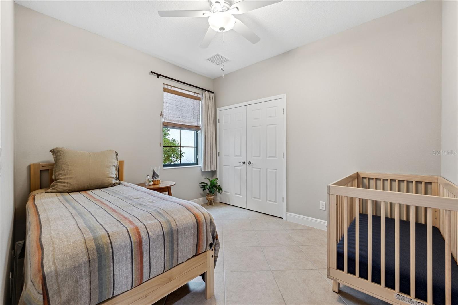 Listing photo id 27 for 3877 Burdick Loop