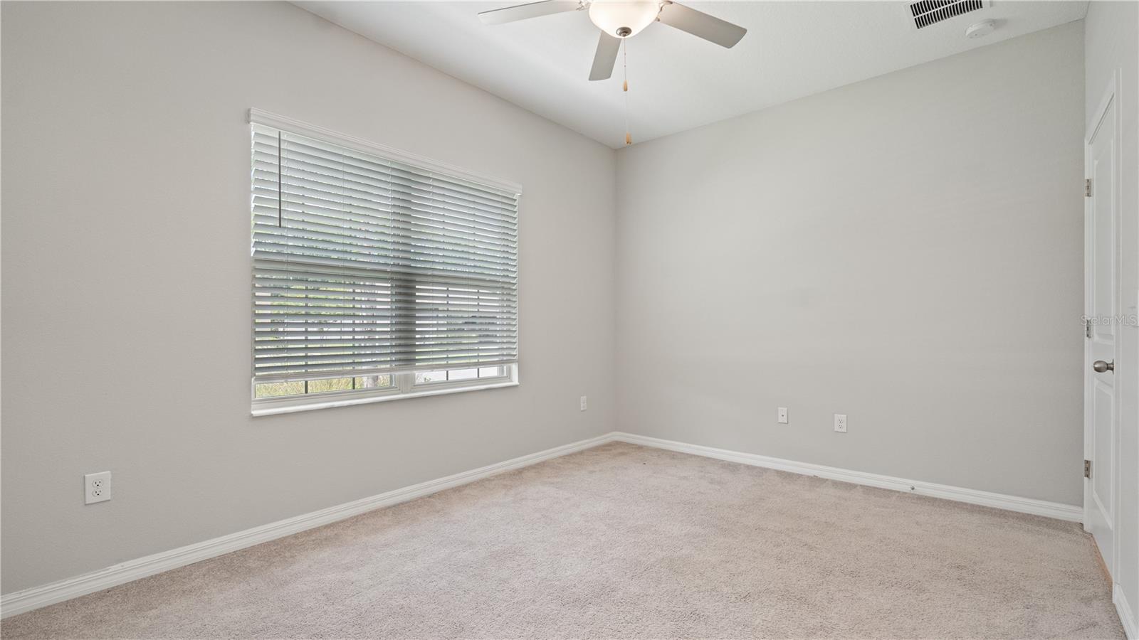 Image 17 of 38 For 13423 Crest Lake Drive
