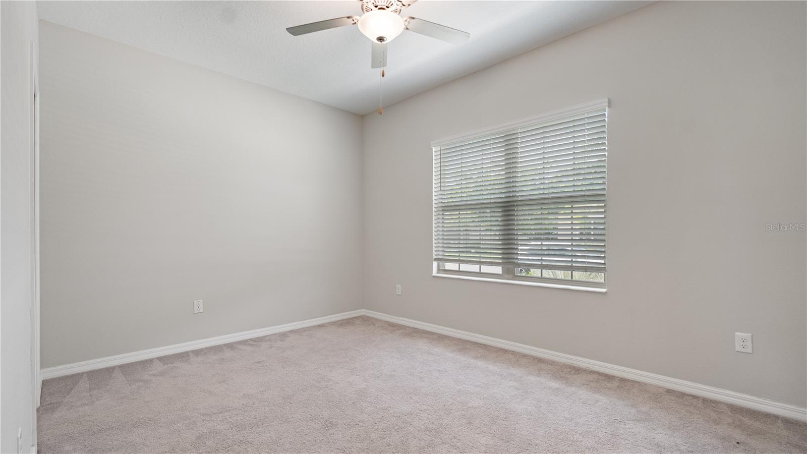 Image 19 of 38 For 13423 Crest Lake Drive