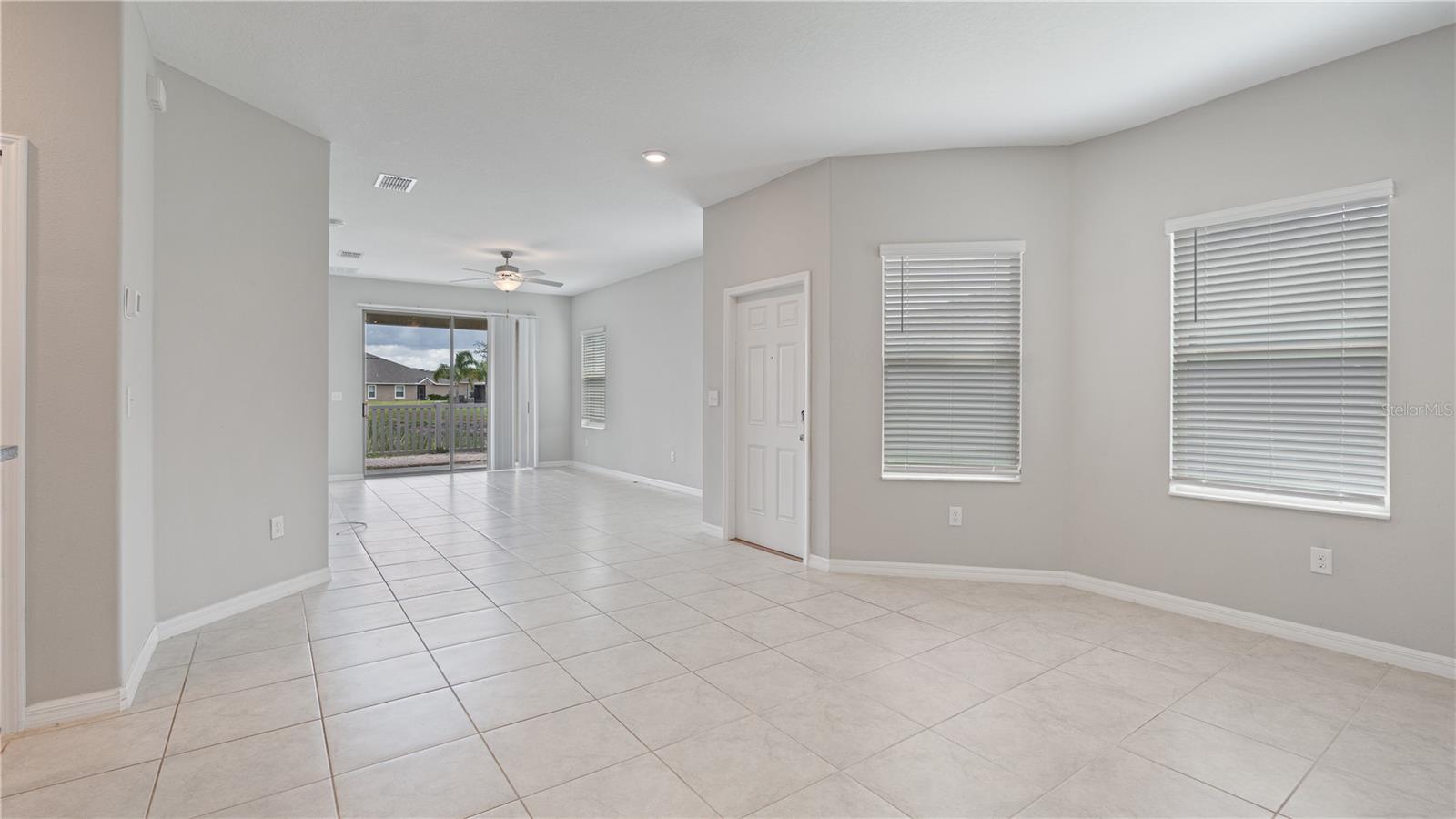 Image 6 of 38 For 13423 Crest Lake Drive