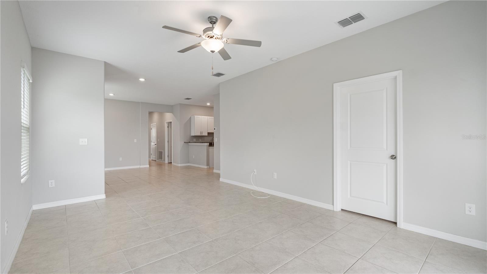Image 7 of 38 For 13423 Crest Lake Drive