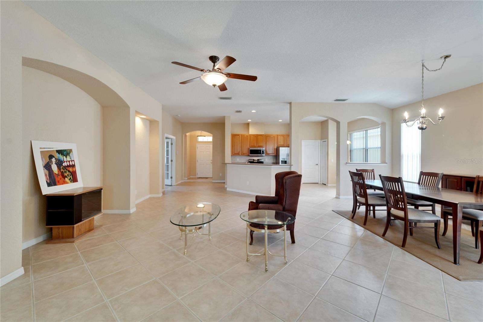Image 17 of 58 For 1013 Emerald Dunes Drive