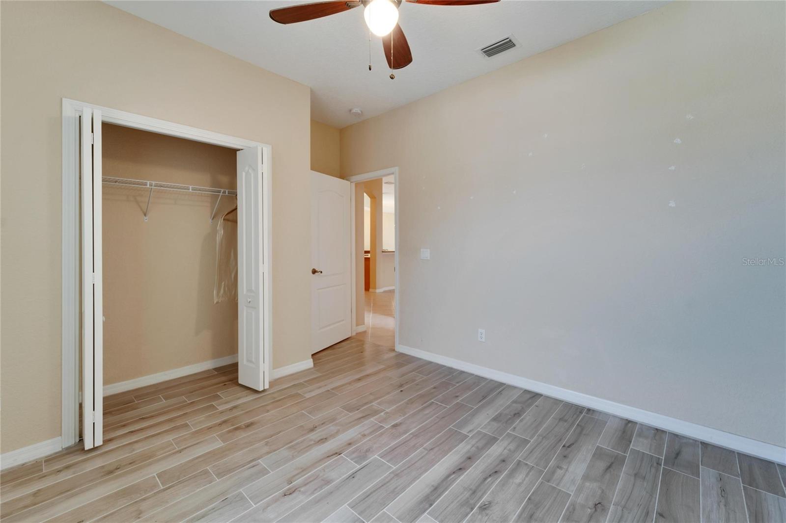 Image 23 of 58 For 1013 Emerald Dunes Drive