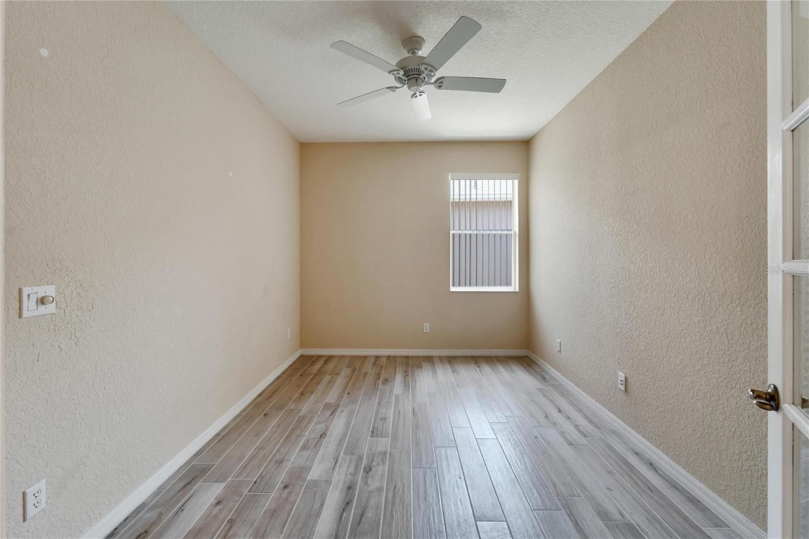 Image 24 of 58 For 1013 Emerald Dunes Drive