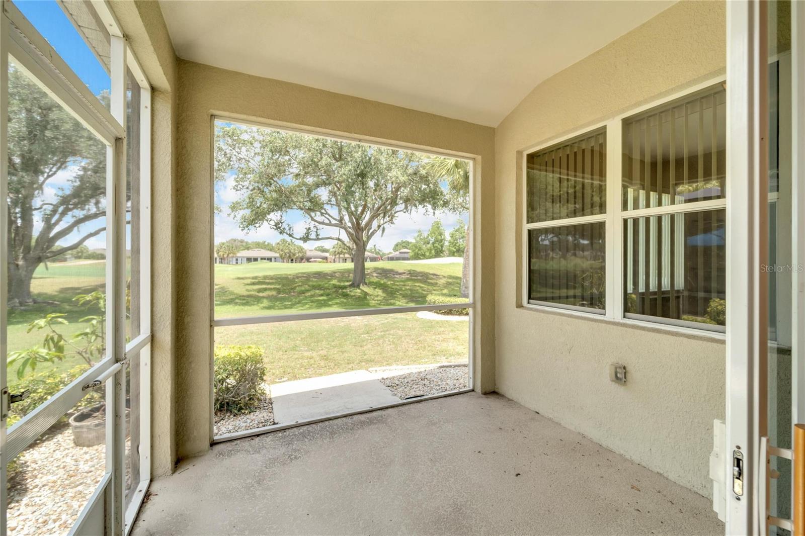 Image 27 of 58 For 1013 Emerald Dunes Drive