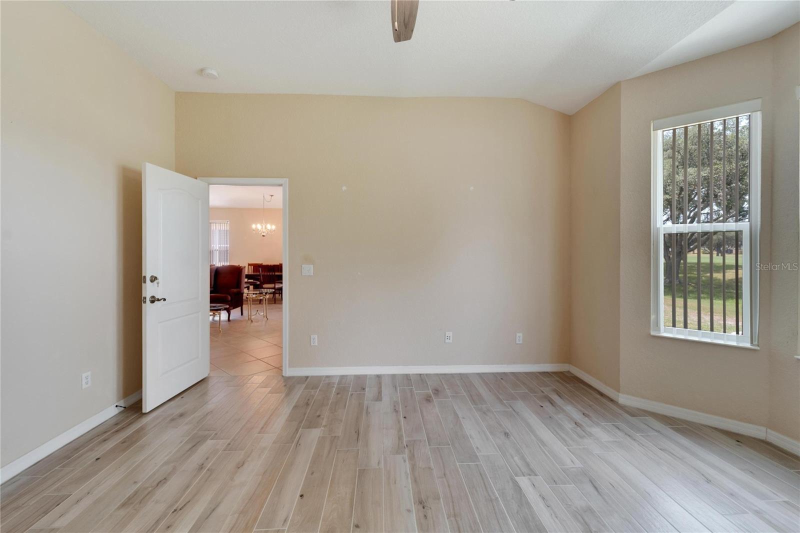 Image 33 of 58 For 1013 Emerald Dunes Drive