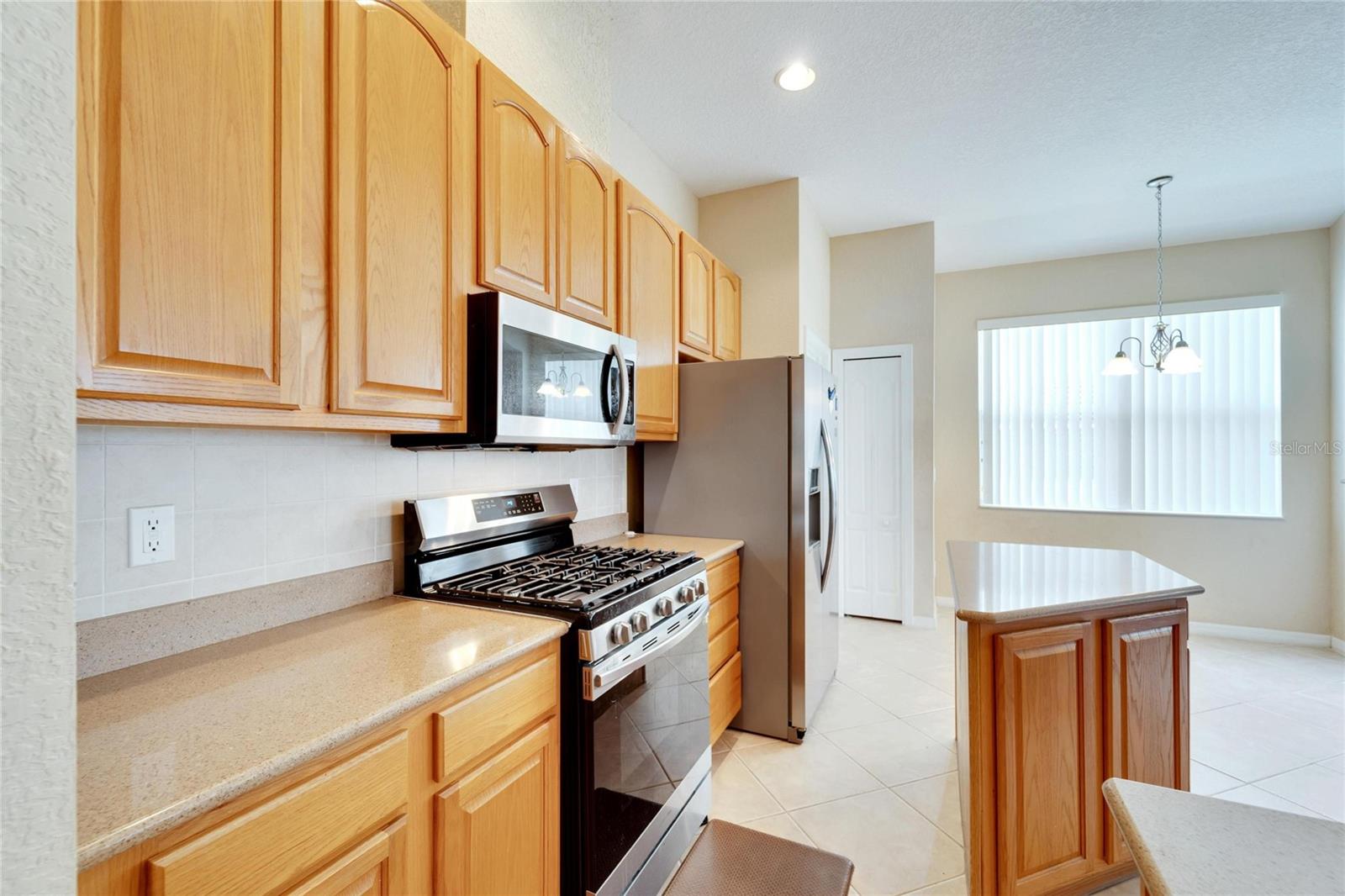 Image 6 of 58 For 1013 Emerald Dunes Drive