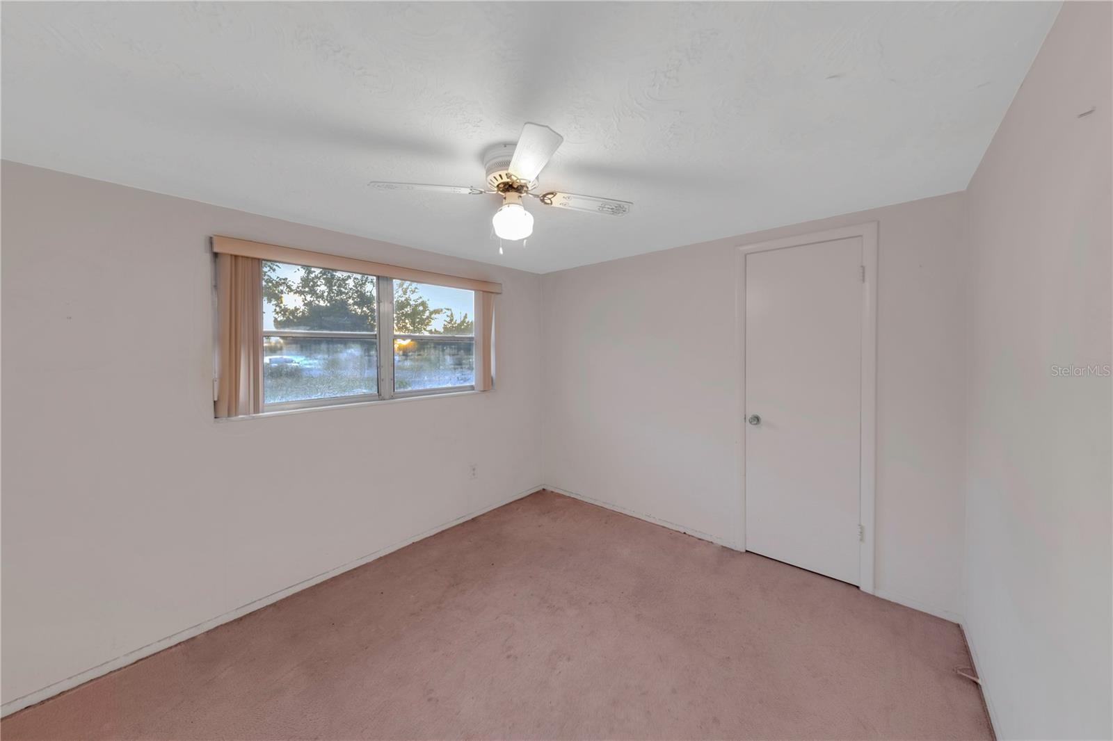 Image 13 of 25 For 3243 Eisenhower Drive