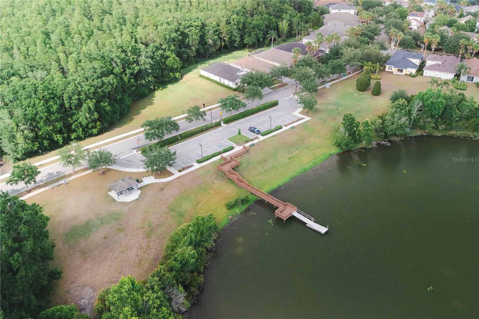 Listing photo id 35 for 20039 Heritage Point Drive